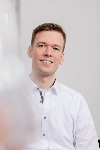 Dr. Oliver Krätzig